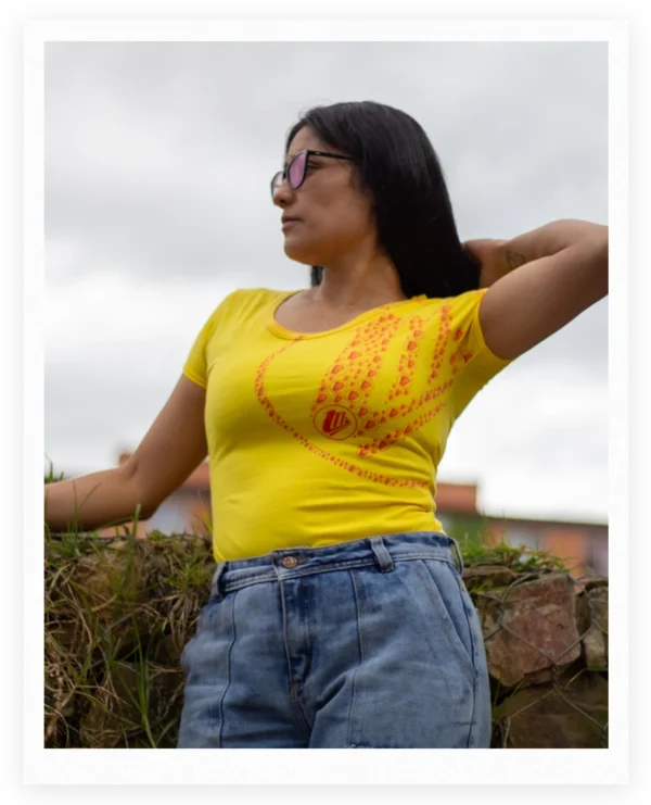 Blusa para Mujer 100% Algodón con Estampado en serigrafía </br>Color Amarillo. </br>Ref: Sello - Imagen 3
