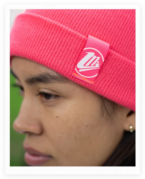 Gorro color rojo sandía